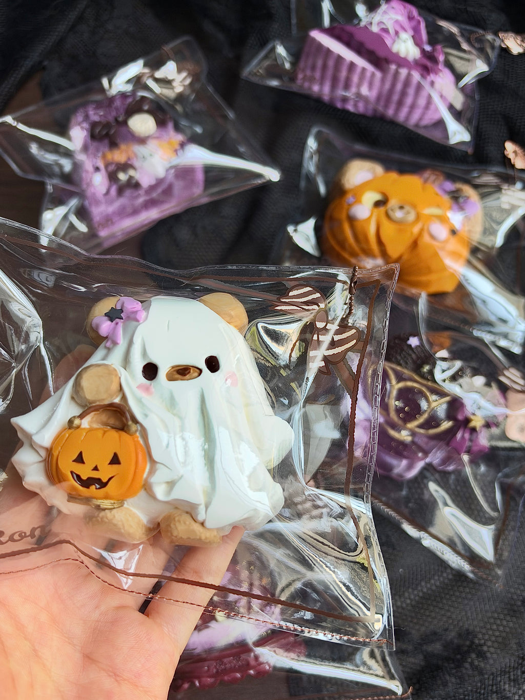 【Witching Hour – les 6 modèles】Boîte mystère de jouets squishy moelleux en silicone, jouets anti-stress à retour lent à la forme initiale