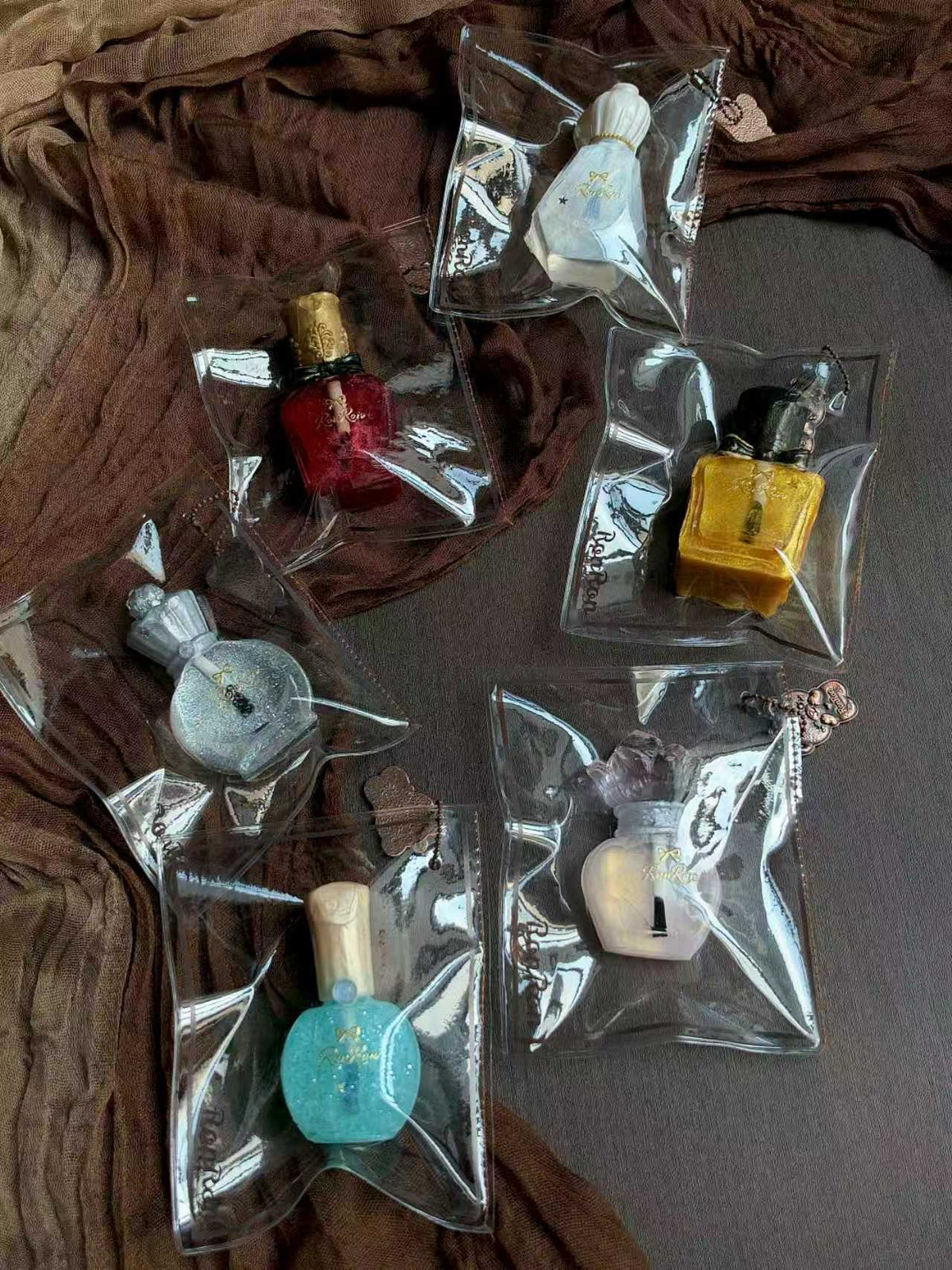 【Midnight Lacquer 2个装・随机款】可爱软糯捏捏玩具盲盒 硅胶材质 解压慢回弹玩具