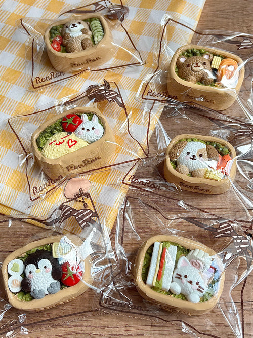 【Cozy Bento enam varian】Kotak mainan blind box empuk yang bisa diremas, berbahan silikon, mainan pelepas stres dengan pantulan kembali yang lambat